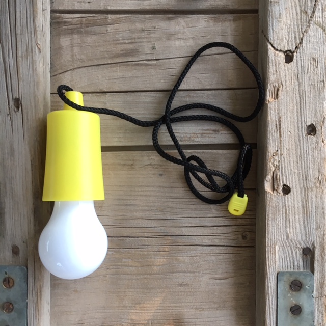 DIY lampa s nizom perli..!